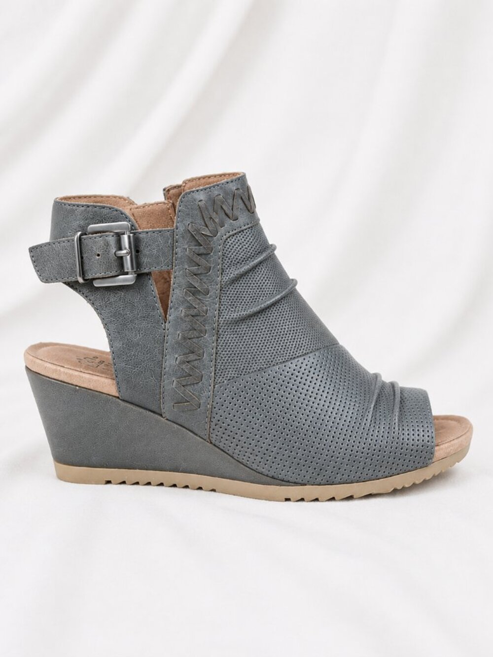 Earth Attalea Slate Blue Perforated Leather Peep Toe Wedge Sandals 9.5 - Picture 7 of 15